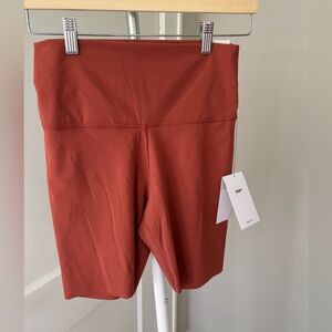 Nike Yoga Luxe High Rise 7” Inseam Biker Shorts Sz Medium